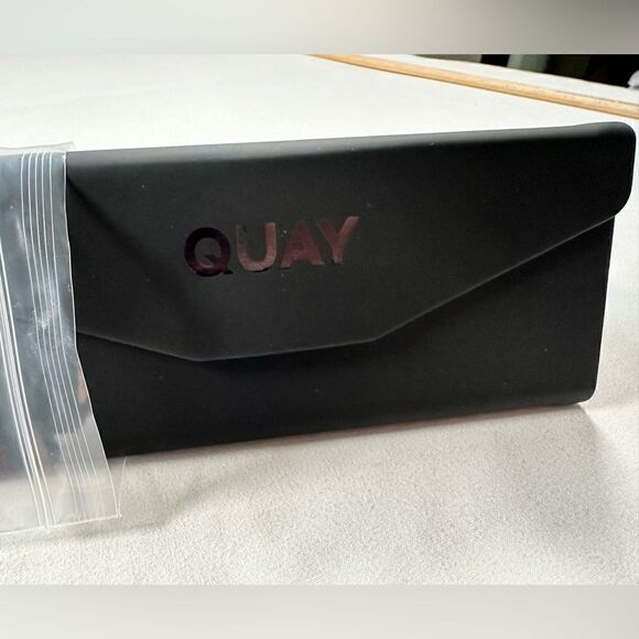 QUAY Women’s  Sunglasses “No Apologies” Arctic Tort Frames/Navy Lens- Limited Ed